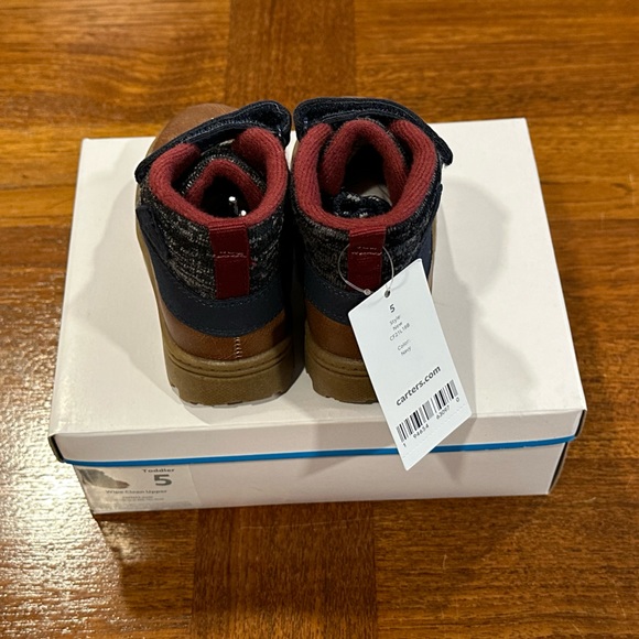 NIB Carter's New Mixed Media Lug Sole Duck Toe Boot, Navy, Walker Size 5 - Picture 8 of 9